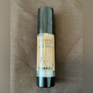 Chanel Les Beiges Water Fresh Complexion Touch
